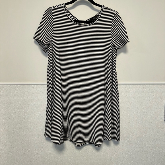 Women's Very J Dress Size S Black White Striped - Picture 1 of 9